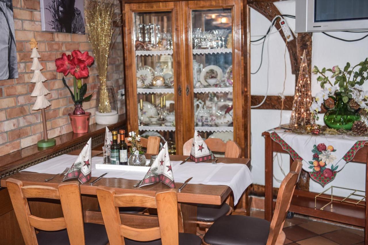 Hotel Ristorante Rostica 바트우라하 외부 사진